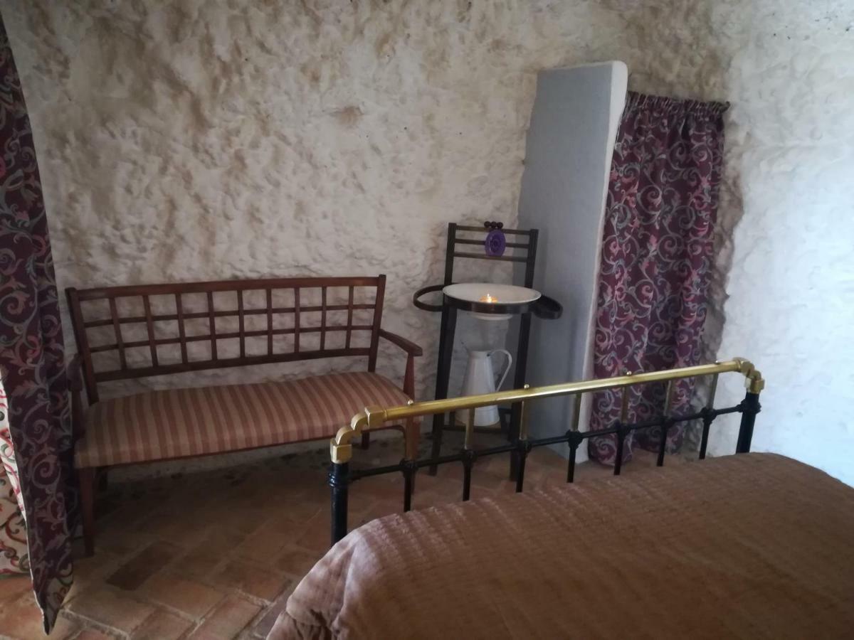 Farm stay Cueva El Madrono *